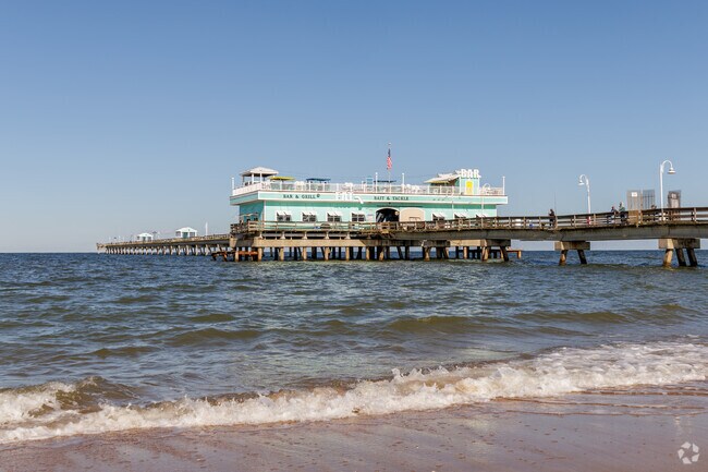 North Camellia Acres can access Ocean View Fishing Pier, the longest pier in North America.
