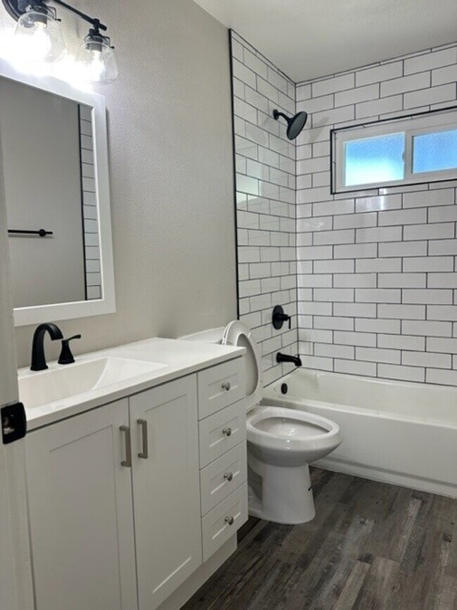 The Redwoods at Fresno, Fresno, CA 93705 - photo 3