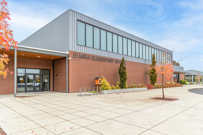 Elmira Elementary School in Oregon has about 275 students.