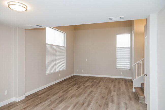 2446 Cliffwood Dr, Henderson, NV 89074 - photo 6