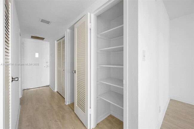 Mirador 1200 unit 831, Miami Beach, FL 33139 - photo 6