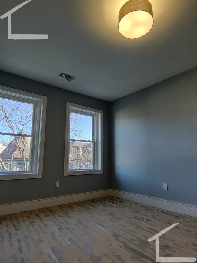 9 University Rd unit 3, Brookline, MA 02445 - photo 5