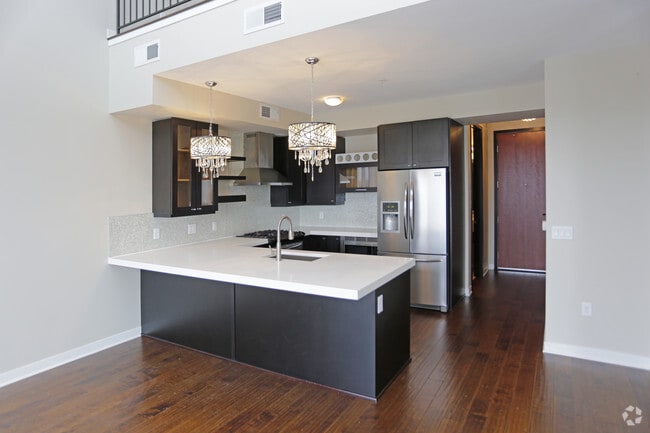 Walkway, Minneapolis, MN 55408 - photo 3