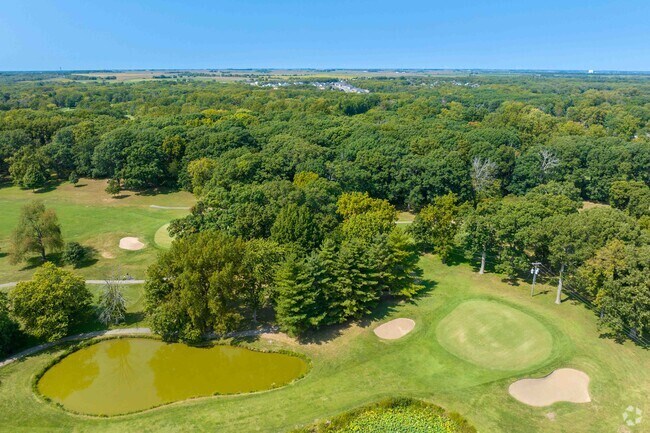 Lake of the Woods Golf Course has a beautiful course for many residents to enjoy.