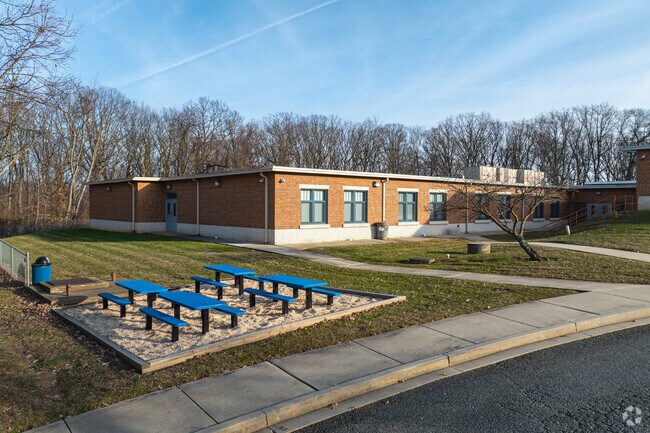 Students can enjoy lunch outdoors on a nice day at Bainbridge Elementary School.