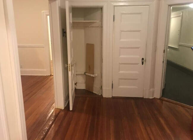 881 Massachusetts Ave unit 44, Cambridge, MA 02139 - photo 3