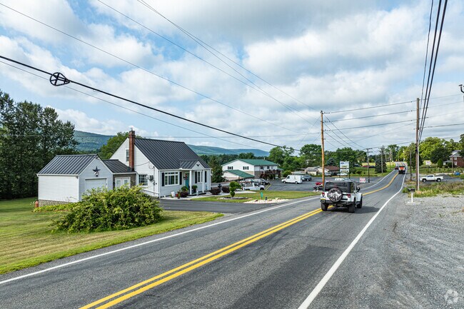 Route 895 runs through East Penn and connects to Pennsylvania Turnpike.
