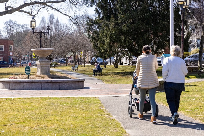 The Flats is a great walkable neighborhood in the scenic Winchester area.