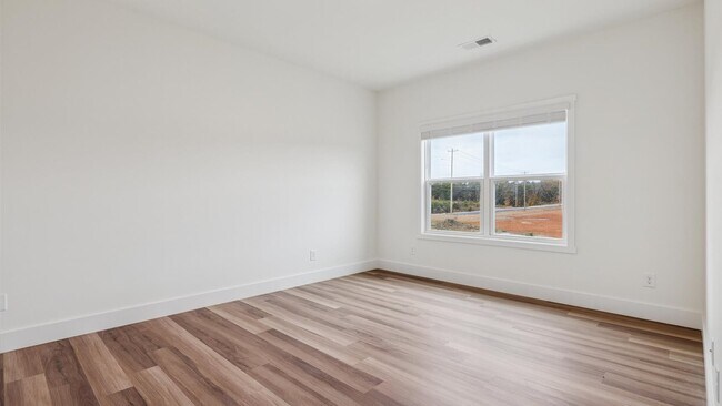 5089 Grist Ln, Morristown, TN 37813 - photo 6