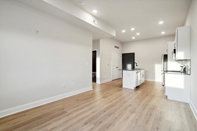 2157 E Lehigh Ave unit 211, Philadelphia, PA 19125 - photo 2