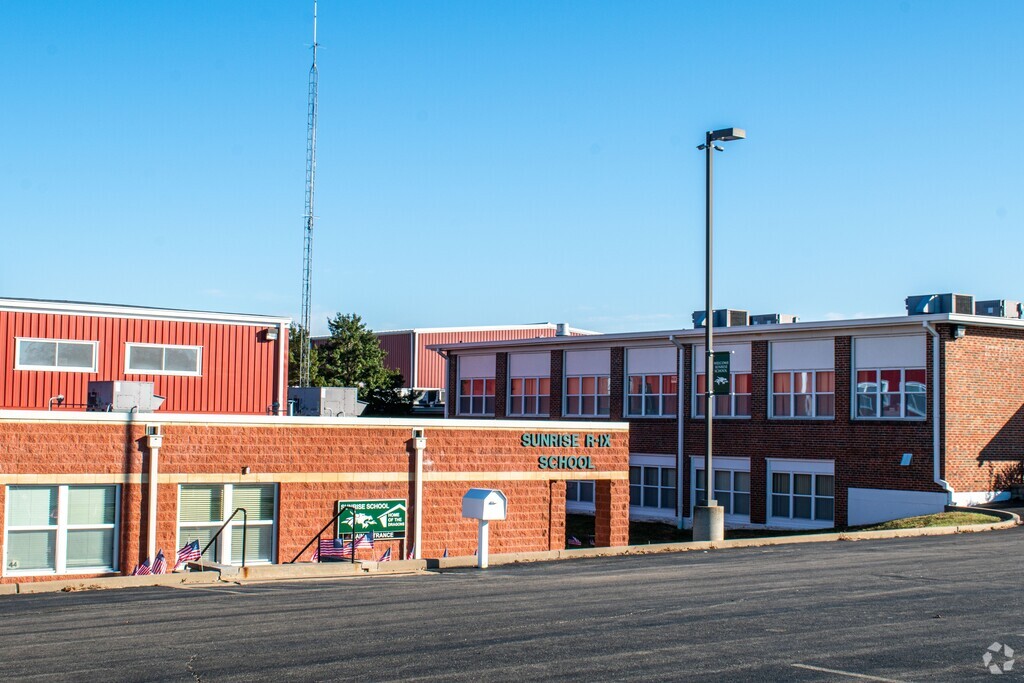 Success Elementary School serves students in the Success community.