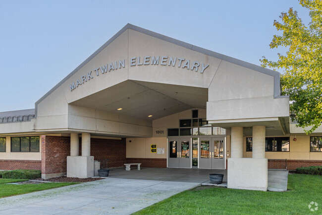 Mark Twain Elementary School