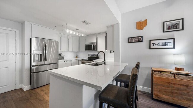 Ten Aragon Condominium unit 711, Coral Gables, FL 33134 - photo 3