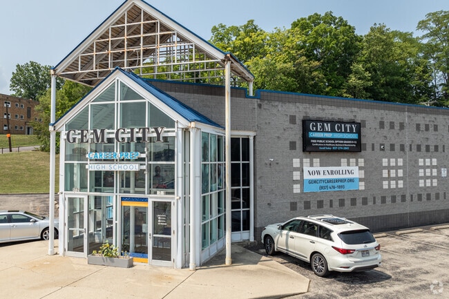 Gem City Career Prep High School has approximately 118 students.