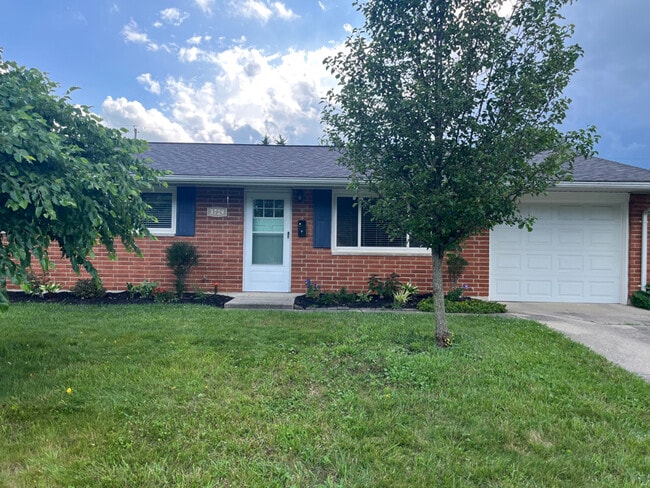 3729 Marion Dr, Enon, OH 45323 - photo 2