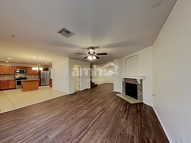 2822 Woodspring Forest Dr, Kingwood, TX 77345 - photo 6