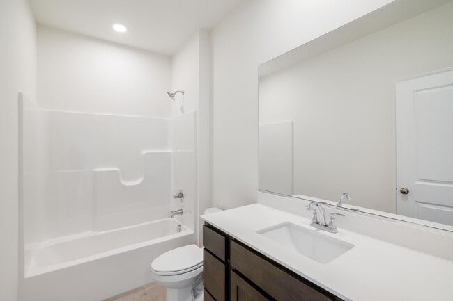 6821 Tucson Rd, Schererville, IN 46375 - photo 3