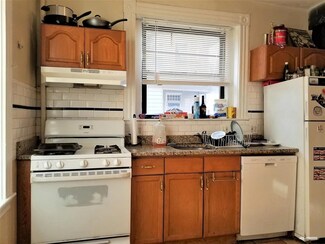 50 Babcock St Unit 9, Brookline, MA 02446