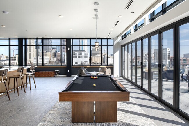 One at the Peninsula, Columbus, OH 43215 - photo 4