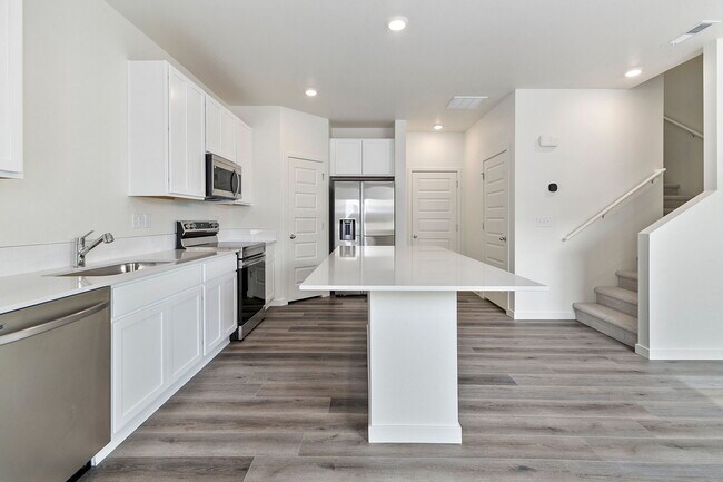 3800 Pinnacles St, Evans, CO 80620 - photo 5