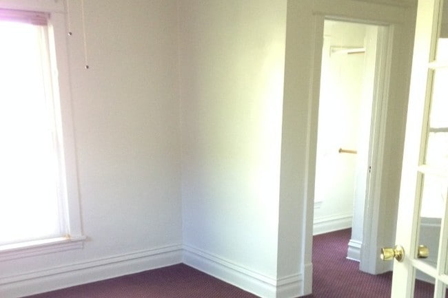 526 E 7th St unit 2, Duluth, MN 55805 - photo 3