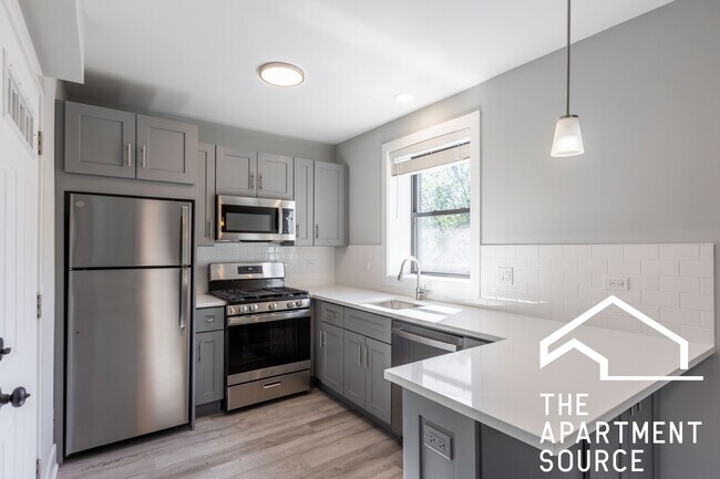 1133 Oak Ave unit W1, Evanston, IL 60202 - photo 2