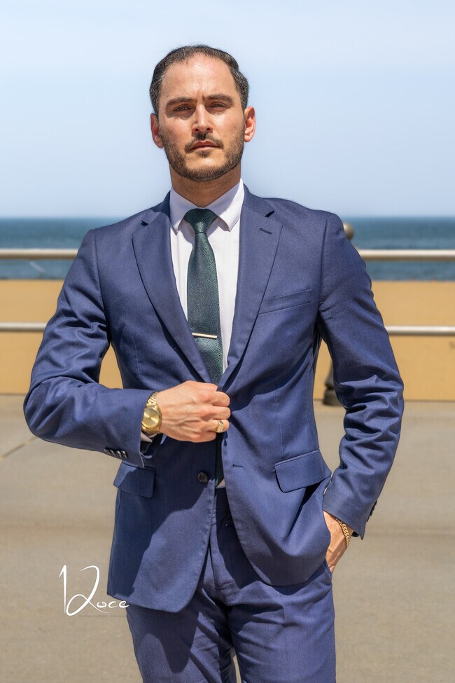 Agent Photo