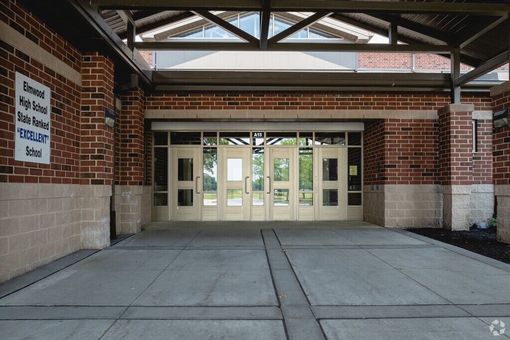 Elmwood High School has an Excellent rating.