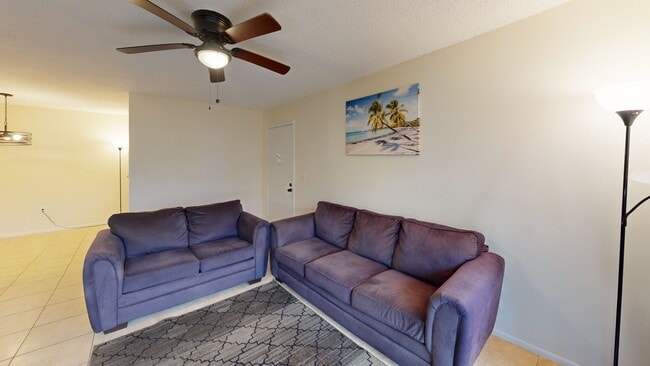 3253 Beneva Rd unit 103, Sarasota, FL 34232 - photo 2