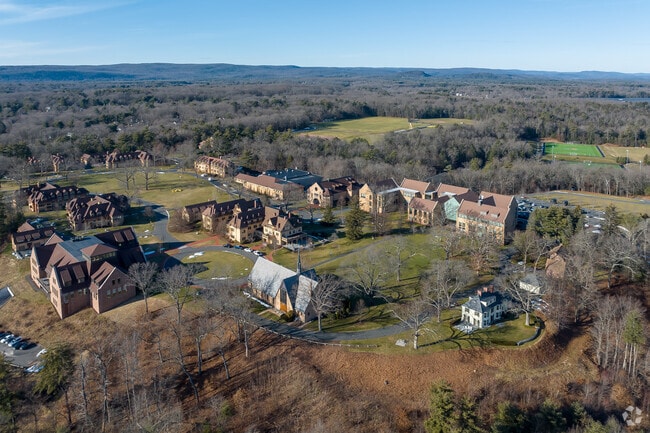 Westminster School moved to the current campus in 1900.