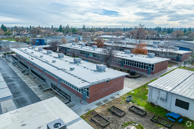 Many buildings make up Sylvan Middle School.
