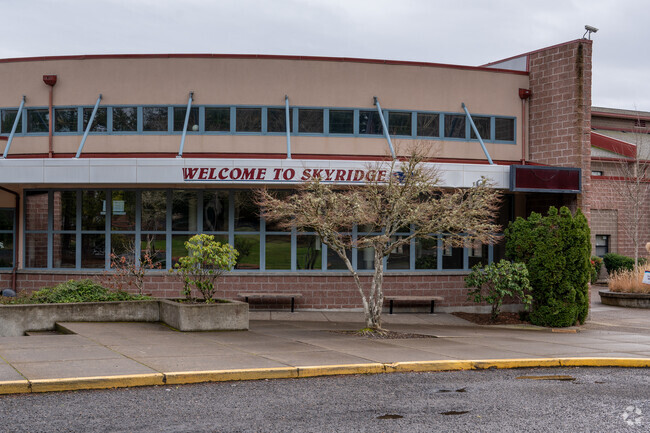 Main student entryway to Skyridge Middle School.