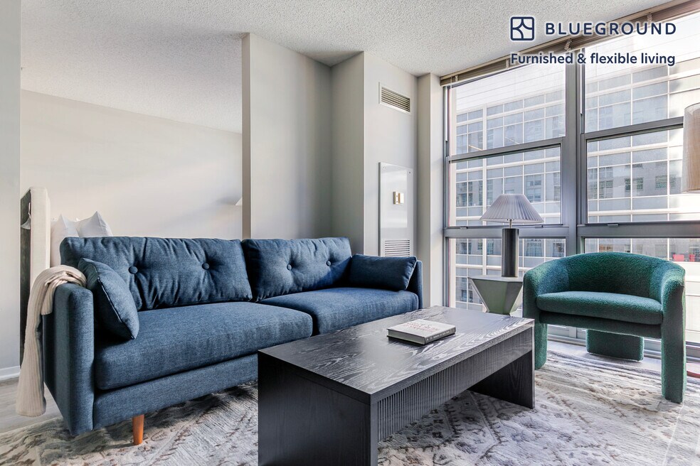 180 N Jefferson St unit FL15-ID1333, Chicago, IL 60661 - photo 1