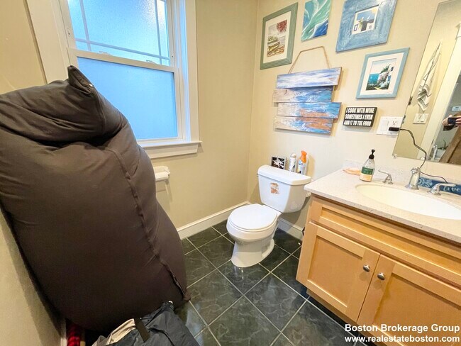 23 Iroquois St unit 1, Roxbury Crossing, MA 02120 - photo 6