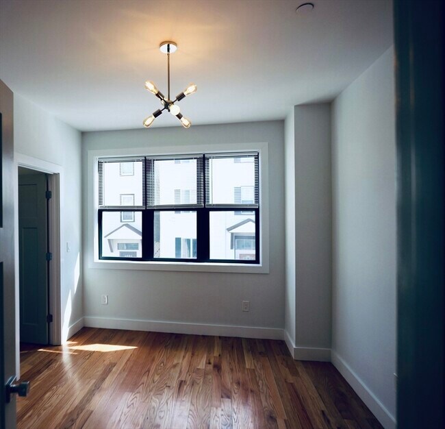 181 Bennington St unit 3, Boston, MA 02128 - photo 4