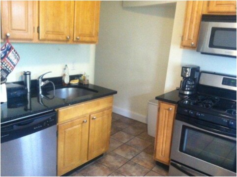 21 Pratt St unit 1, Allston, MA 02134 - photo 2