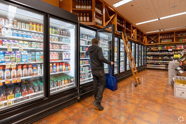 Donelan's Supermarket in Lincoln is a local chain selling groceries, wine, and beer.