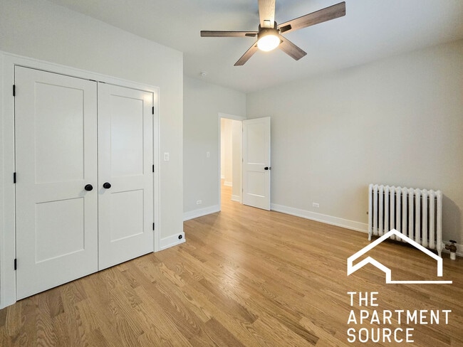 2257 W Argyle St unit 3, Chicago, IL 60625 - photo 5
