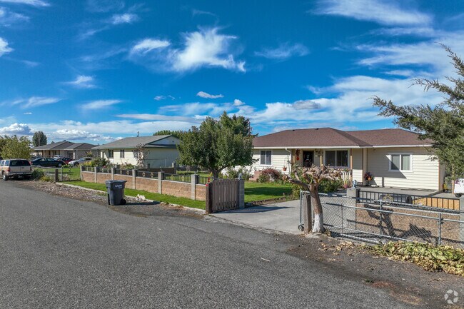 Neat homes in Basin City reflect small-town living with pride and tranquility.