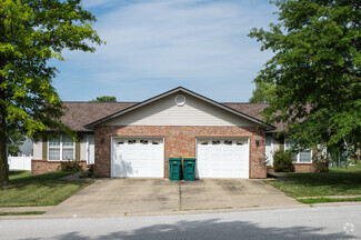 714 Carol Ann Dr, O'Fallon, IL 62269