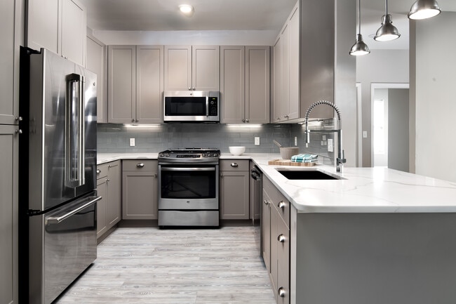 Avalon at Chestnut Hill, Chestnut Hill, MA 02467 - photo 2