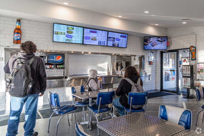 George's Gyro offers a casual dining experience near Lyon Grove.