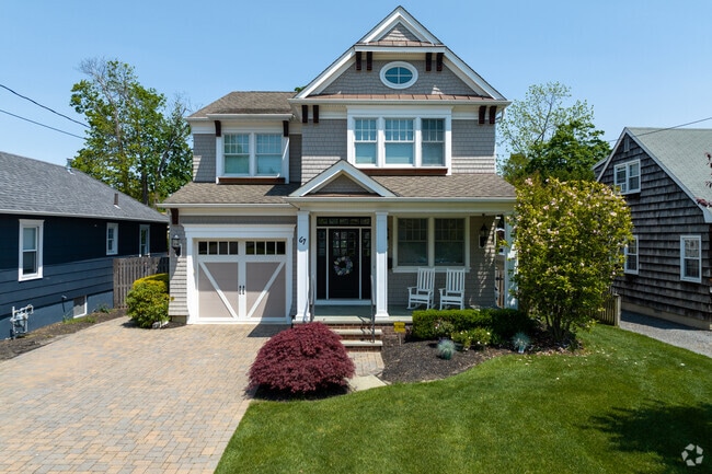 You will find older homes in Rumson have been replaced by more modern versions.