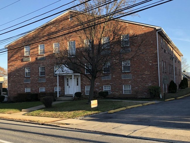 Chester Pike elevation