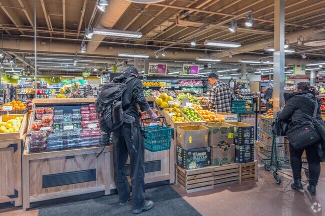 The Seward Co-Op near the Cedar-Riverside neighborhood is a grocery option for residents.