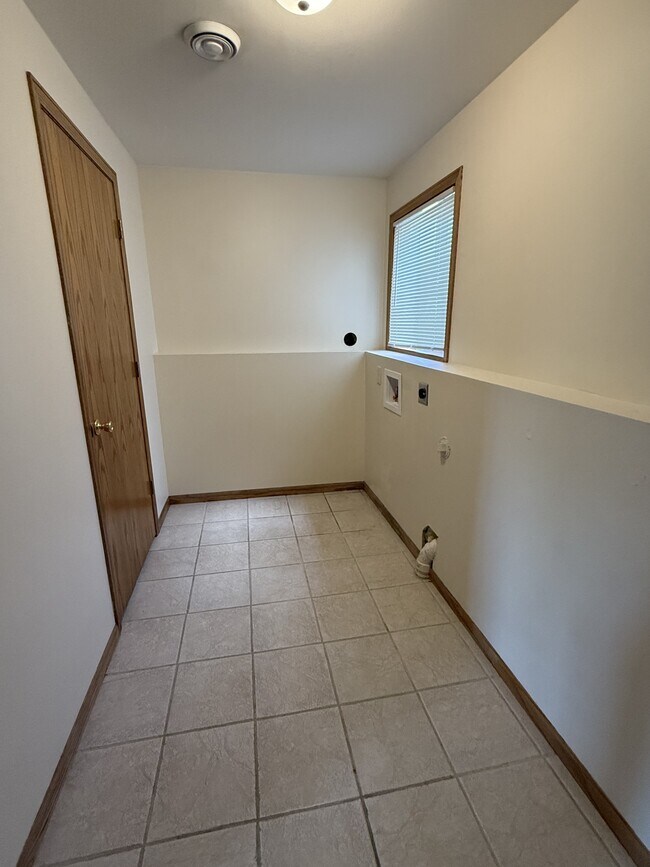 4338 132nd St, Lake Hallie, WI 54729 - photo 6