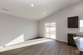 18232 N Lion Head Ave, Nampa, ID 83687