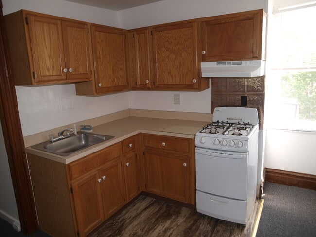 Kitchen With Sink & Stove