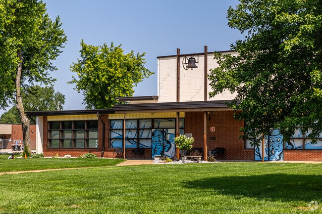 Riverside Primary School is an above average, public school located in Wathena, Kansas.