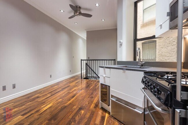 15 W 103rd St unit 1D, New York, NY 10025 - photo 2